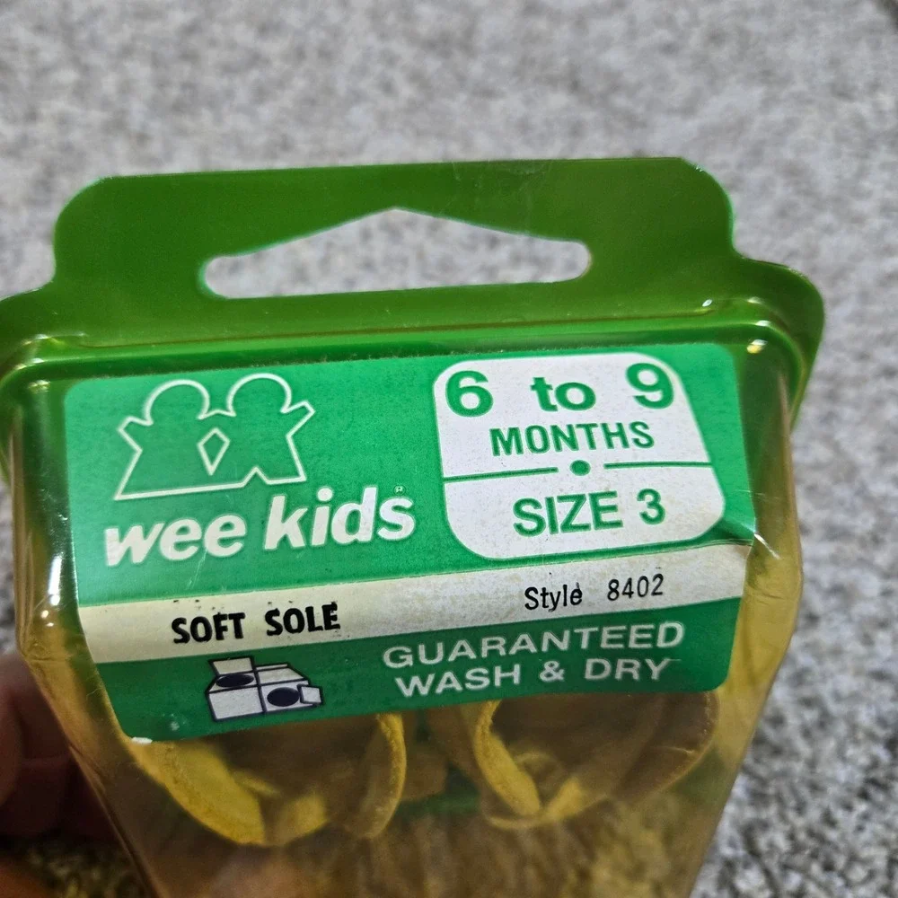 Wee Kids White Soft Sole Baby Shoes – NOS New In Box –‎ Size 3 (6-9 Mos) Vintage